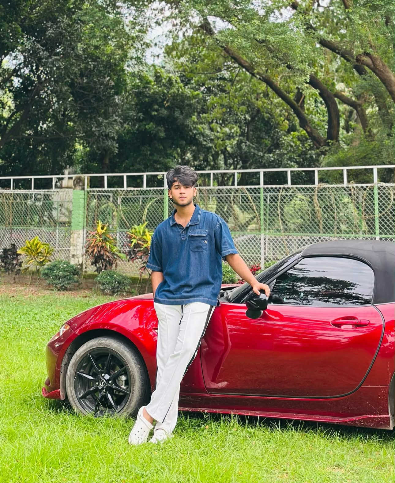 Investor Image Missing